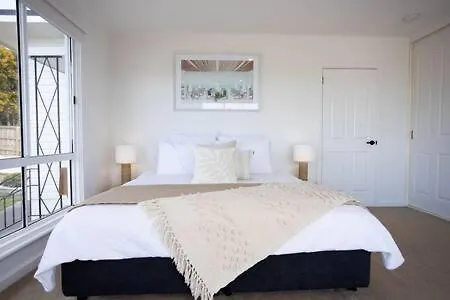 River View Holiday House Sleeps 8 10Min To Cbd Hobart
