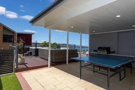 River View Holiday House Sleeps 8 10Min To Cbd Hobart 0*,  Austrálie